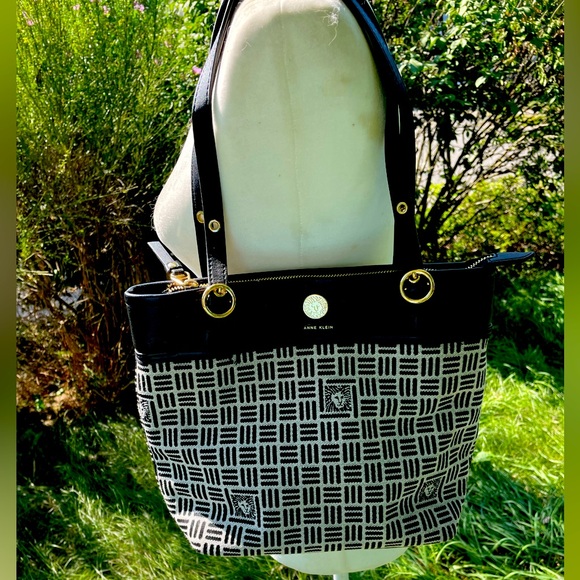 Anne Klein’s Jacquard Textile Satchel; Woven Design ; Faux Leather Trim; EUC - Picture 1 of 12